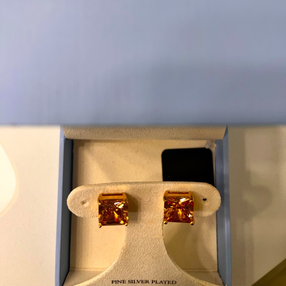 Topaz square earrings, gold like, box not included. Bright sparkly